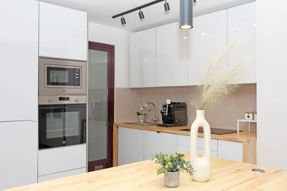 1858f508-c25f-4291-a3d8-2d1221fde4f5