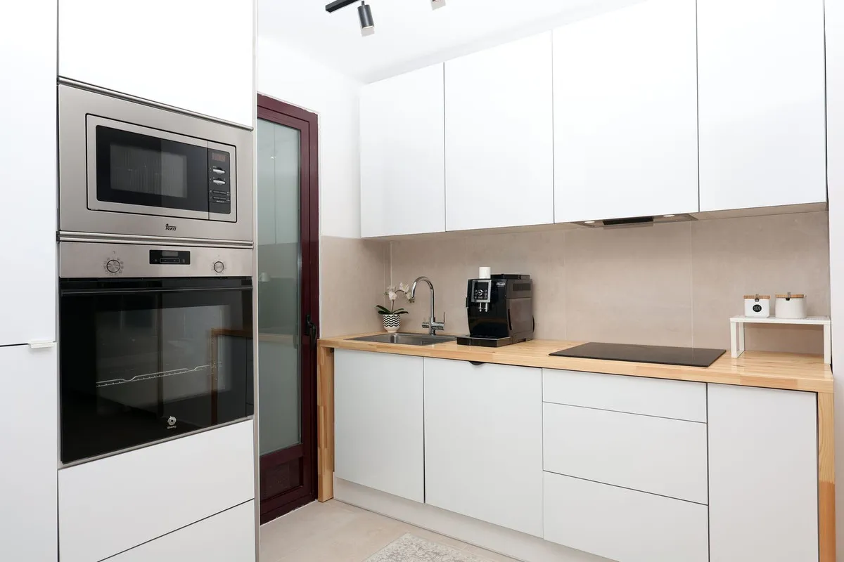 5987558c-cf3b-4cc2-ac93-b3c48ddc7461