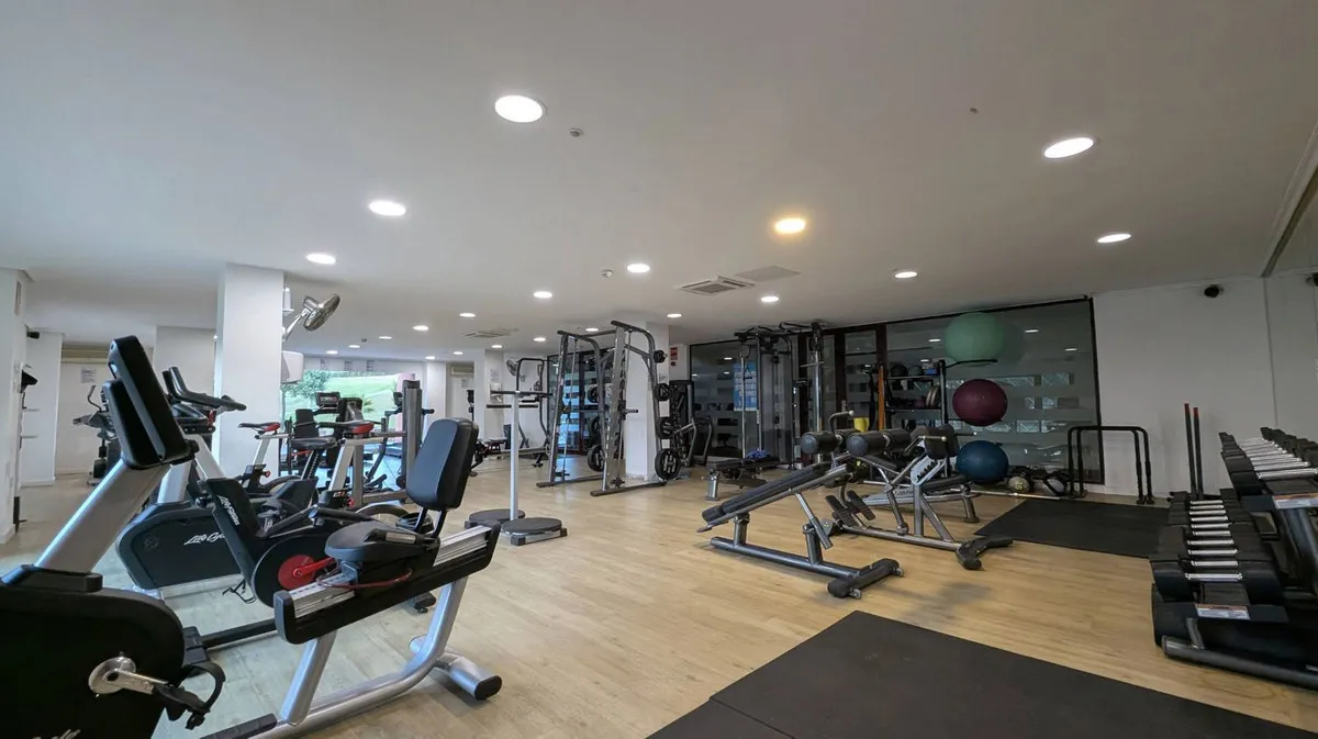 a566b4fb-60dd-4298-a879-8bc51cd33177