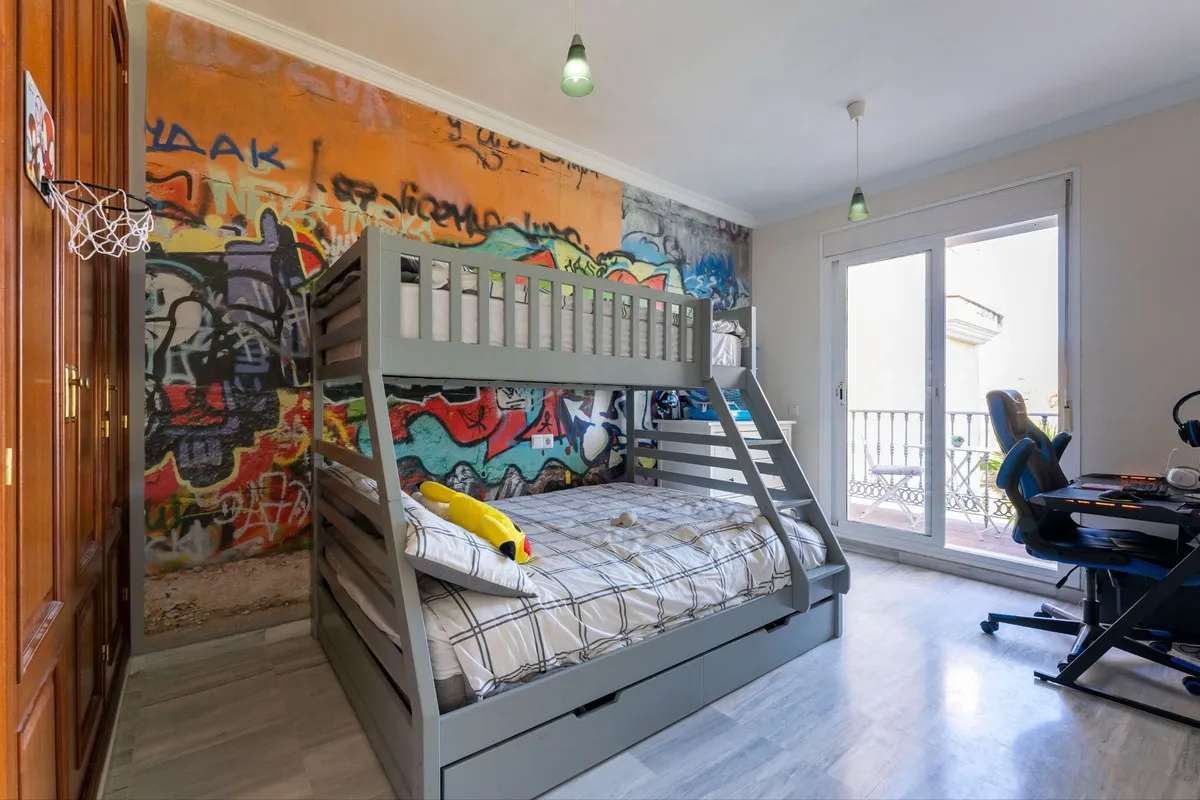 014e4b03-247a-42ce-8149-1101e3c6856c