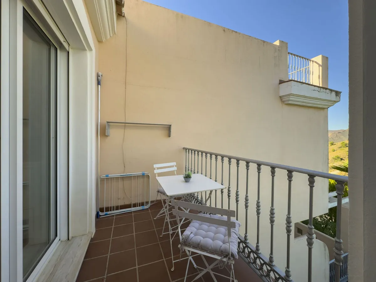 3717b4b6-c803-4ff4-bf61-5247210d222e