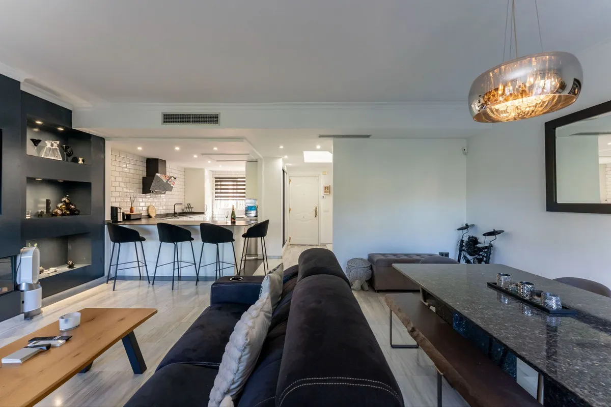 d192cb67-40ee-48fa-b690-d1767202f54f