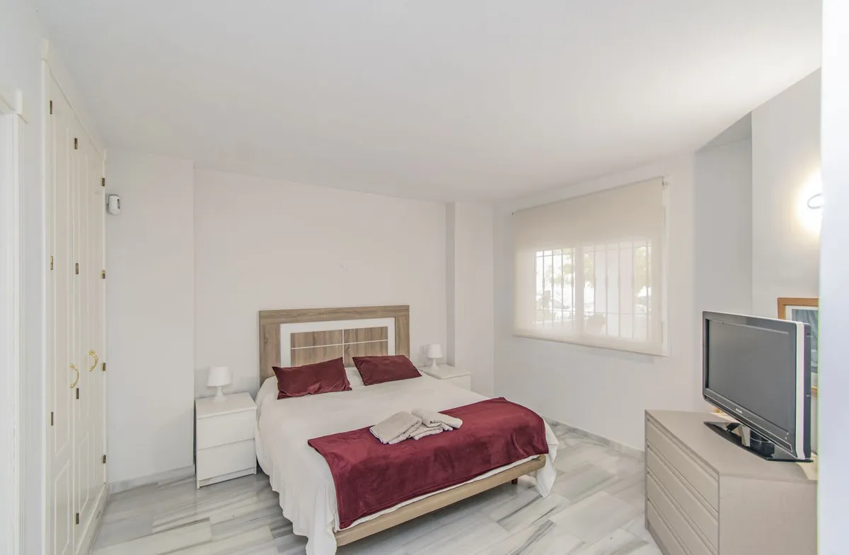 2c574f54-bcab-4846-83ab-8b6e0cb3de15