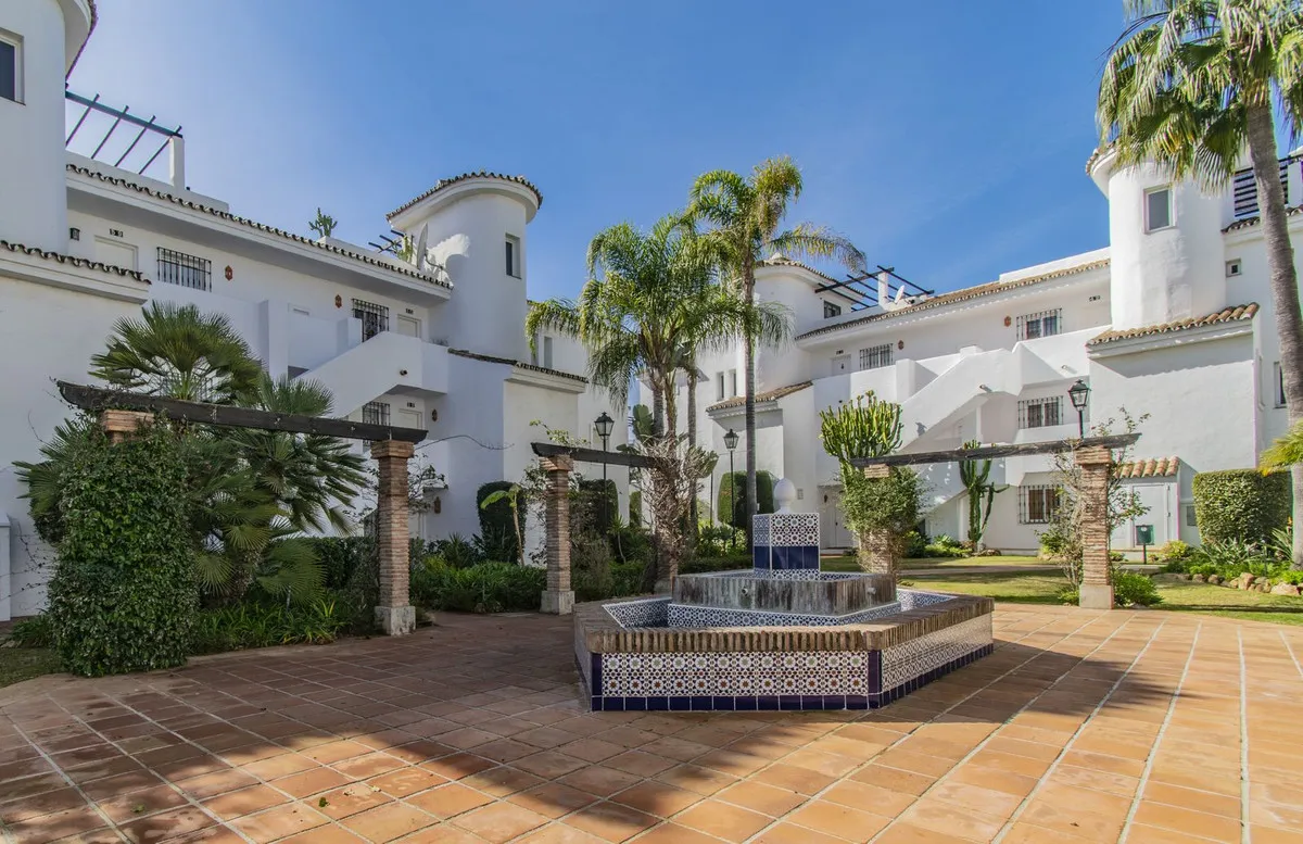 7b71d719-416c-48e4-a31e-6270c8cf4b7f