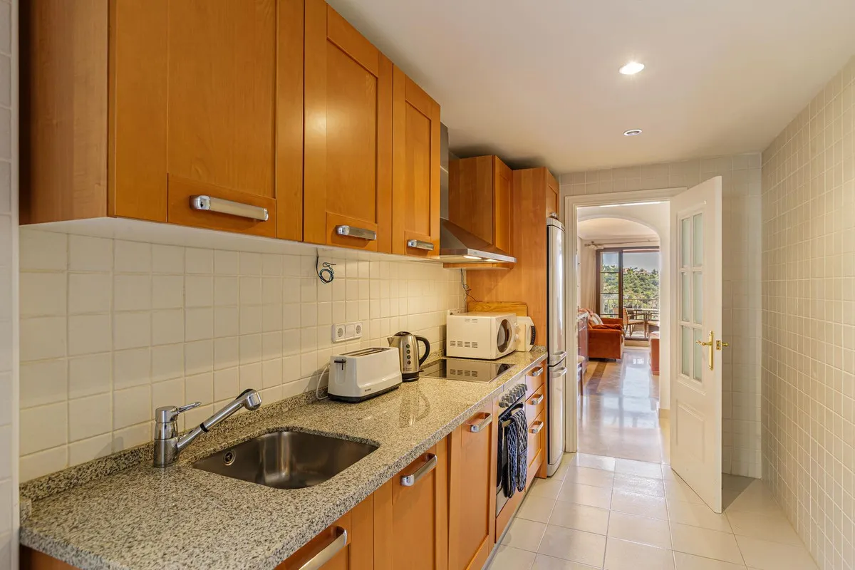 e00e4134-e184-42b7-b0ba-a9352383b24f