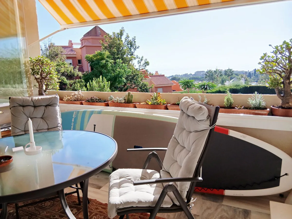 165c3180-0cfb-4fce-84fb-ae0b3963dc1d