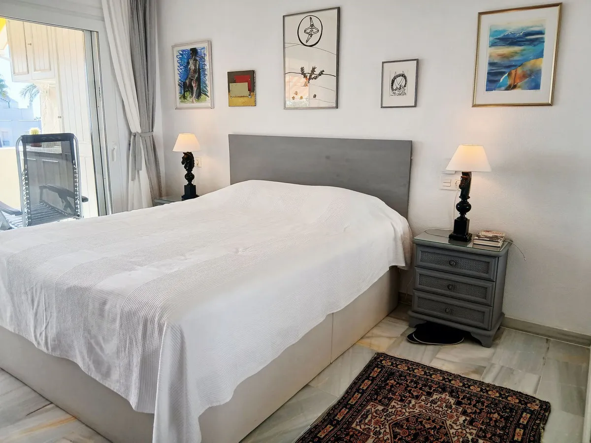 1e8d5453-cf05-4021-8765-ead17870ab0b