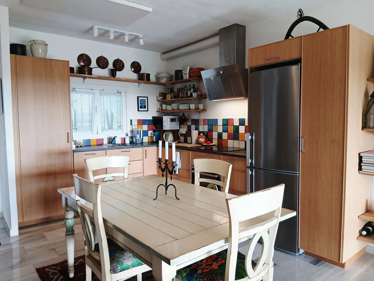 ea7cfc8a-a569-468c-aa5c-64e2e1bc9f4a