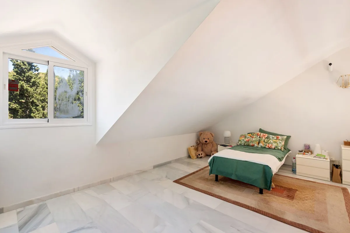 4f5abaa0-aee3-4551-8deb-cf91238d1c63