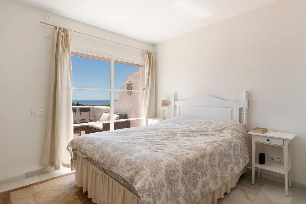 605dfcbf-85c5-45c8-81ca-c45b7f6950c7