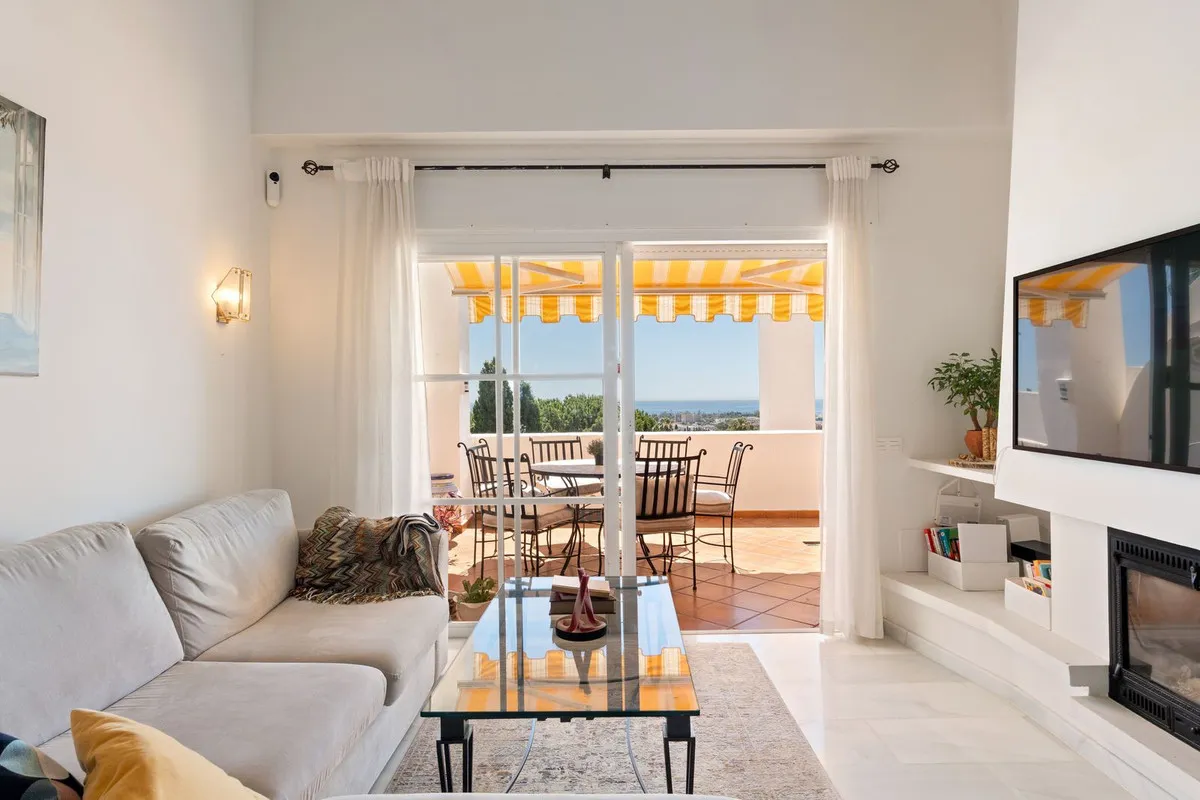 6e7816ae-e8d1-436b-b582-908427125e4a