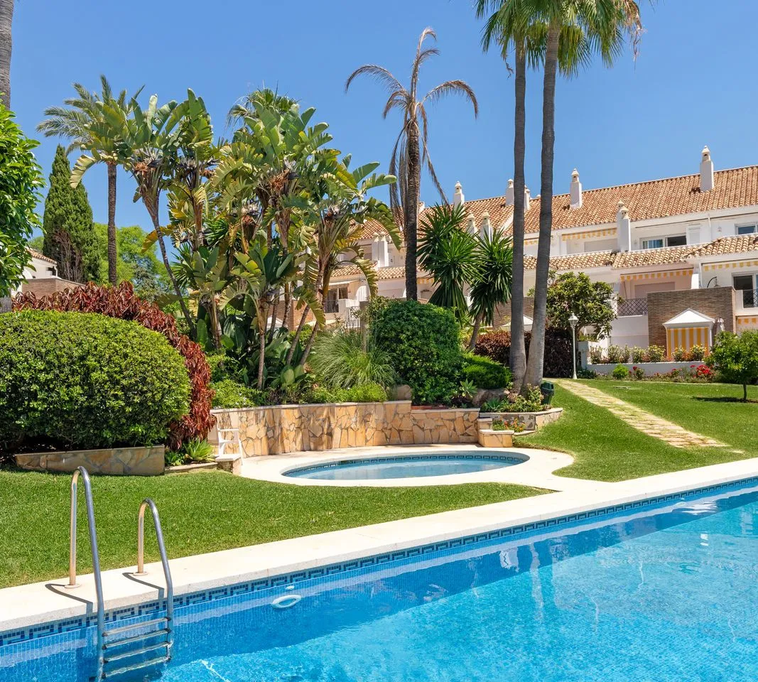 b07c5d6c-0bbf-401c-a5e2-e37cd0506d79