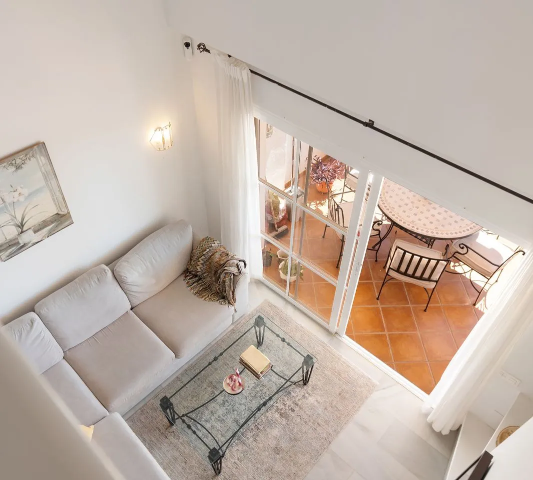 d49de7a9-c986-4aa9-9b9a-fed503aae129