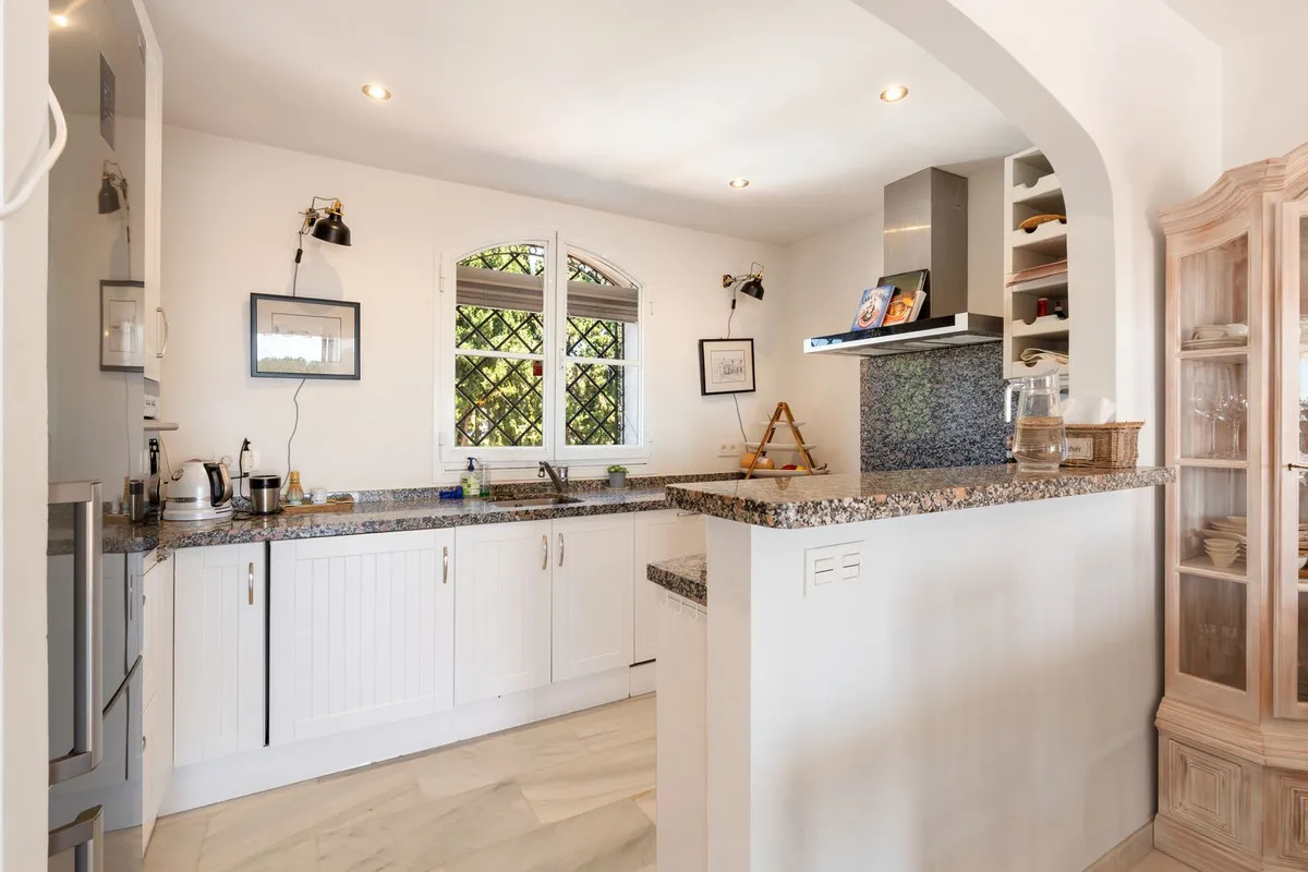 d7b6b510-c829-4880-ae9b-2470e883d158