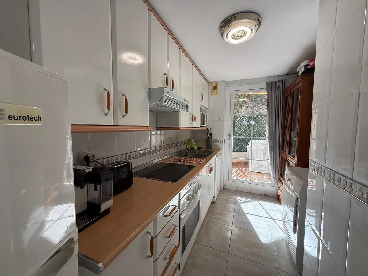 8a6af35e-bc92-47ee-8c26-8d75b8aeff9c