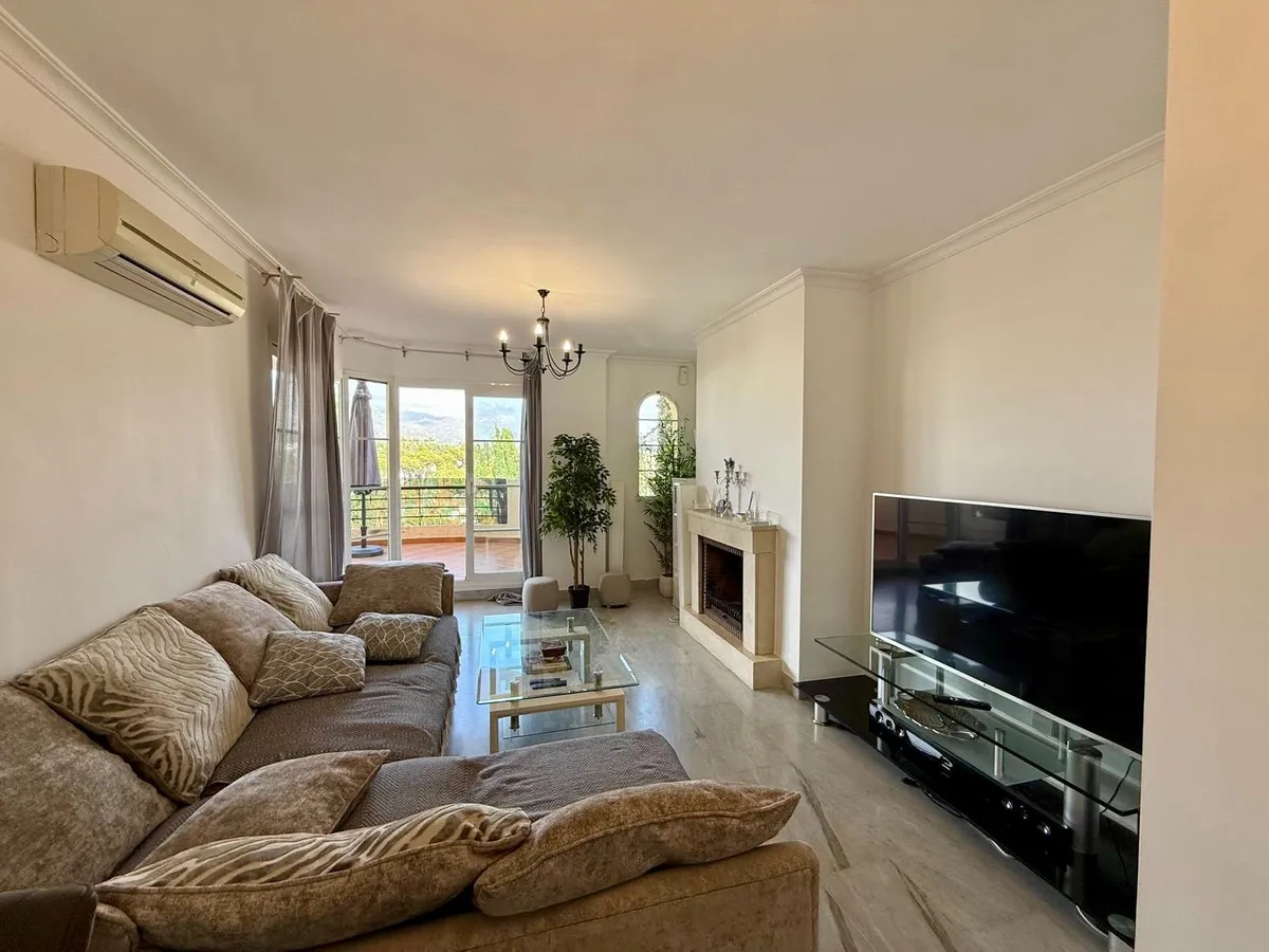 ff270dfc-31f8-4767-812e-a117acf00981