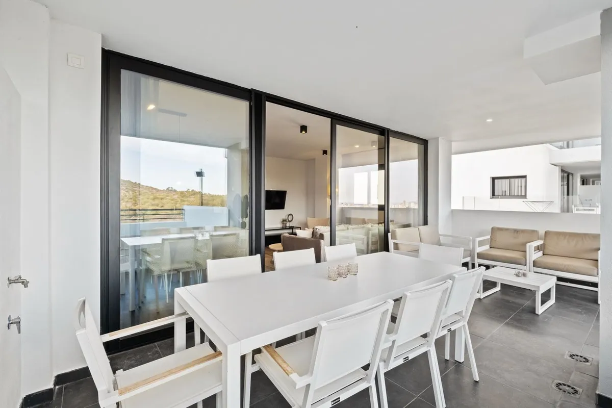 7f3b8bd0-337b-4b75-98b1-0c998bf9802c