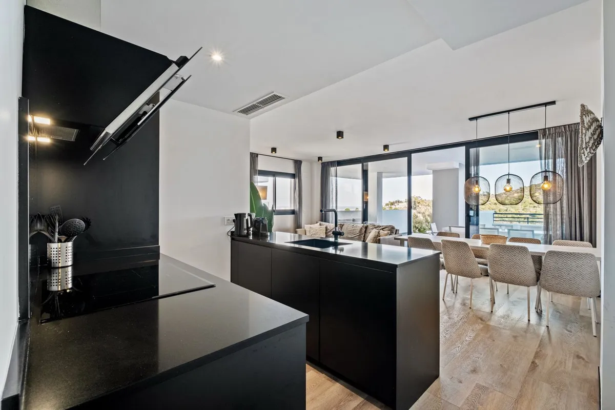 e3da0bb5-a9ec-4a32-b212-d3359ae51466