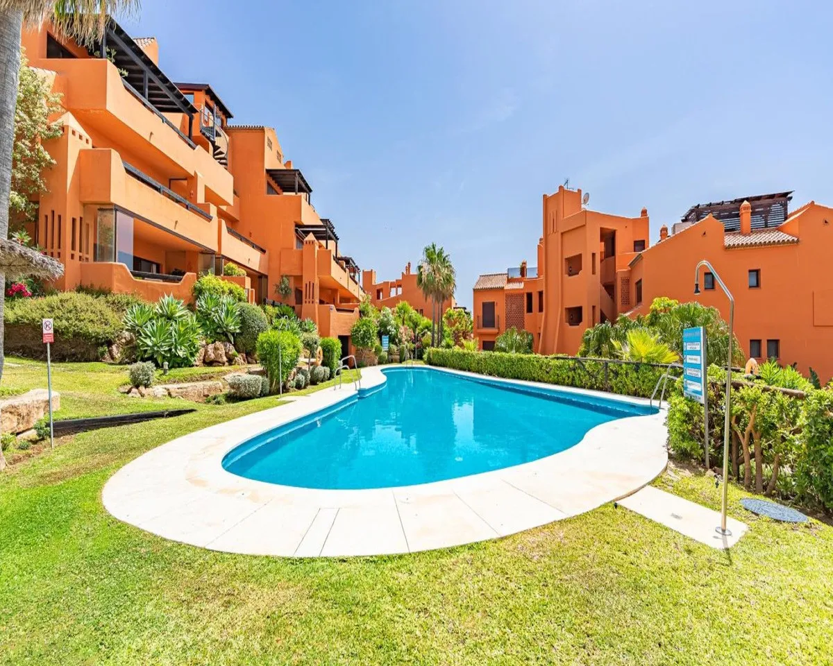 ccfd2ad2-504c-41ae-9fb4-a3e3d2d56809