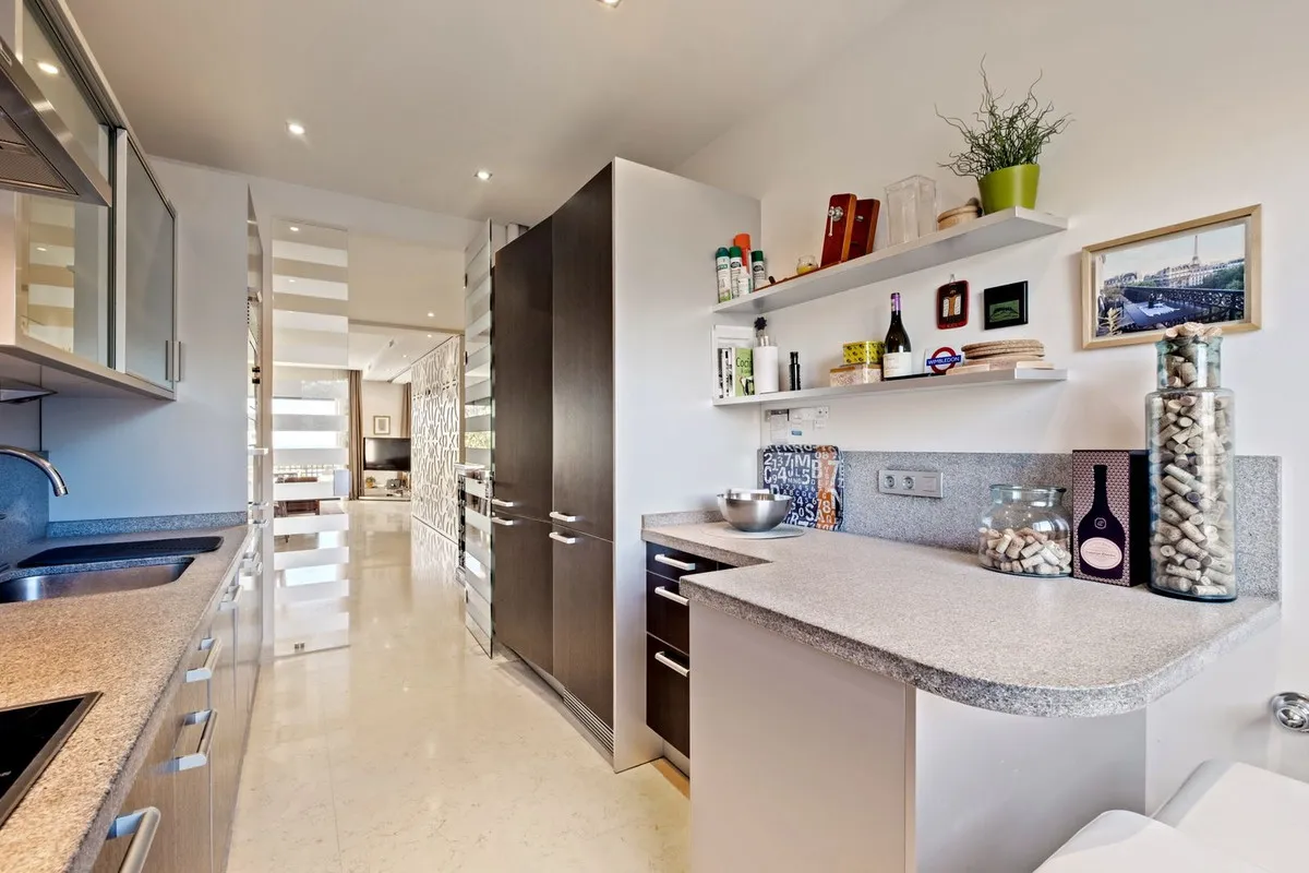 4e0d05f0-c0cc-49d3-976b-2038aef7d8f6