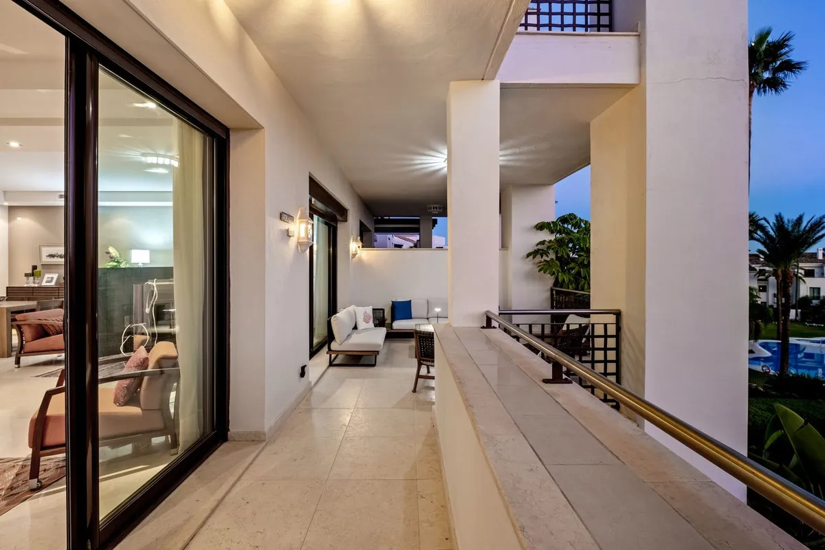 8def8817-2eba-46ec-bbb2-48aafee748ac