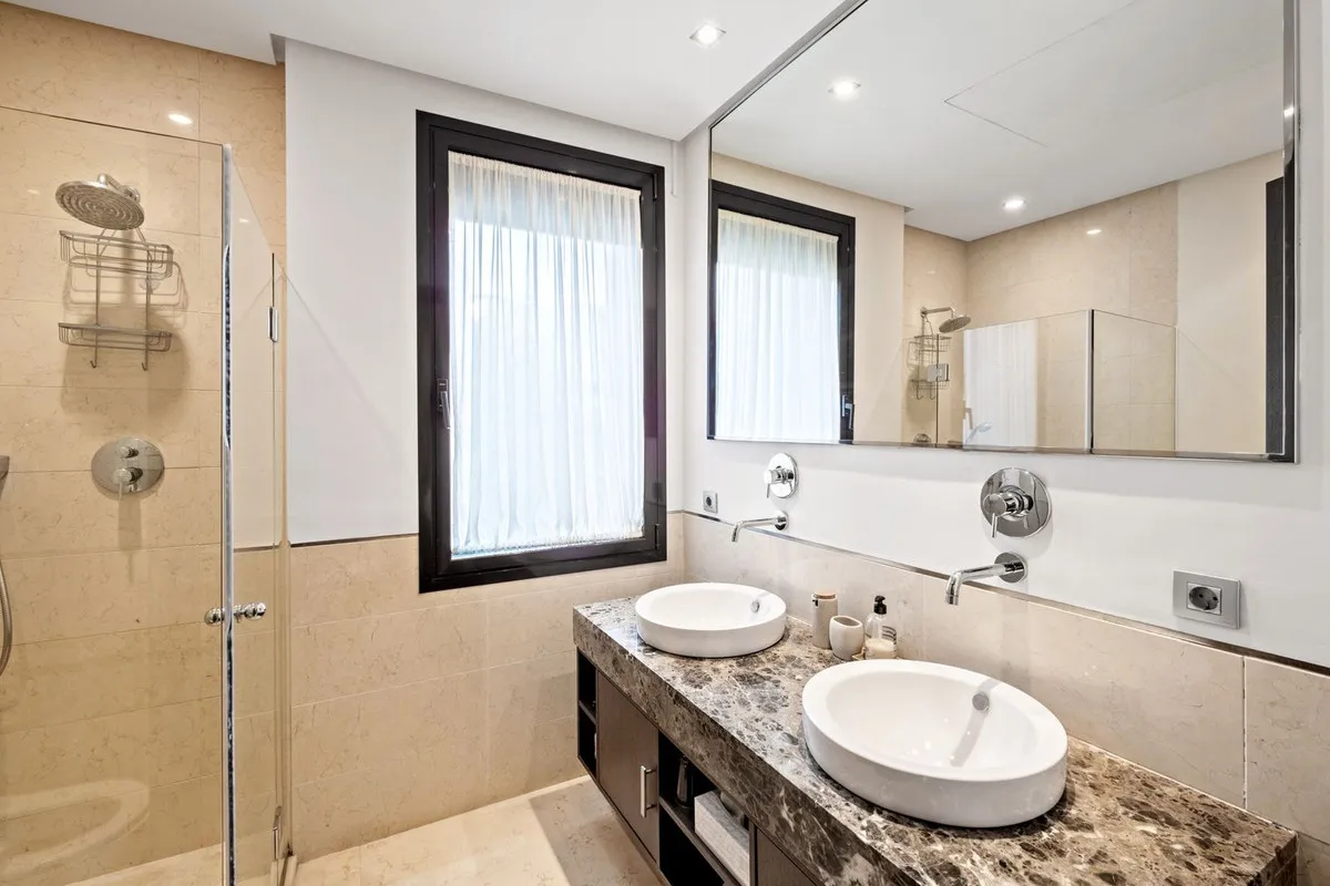 9722baf2-84b8-49a6-9fe0-ef7ac0faddaa