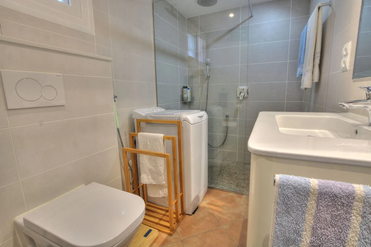 c9b1f045-08b1-4e6d-9dbe-9daa88dfa80e