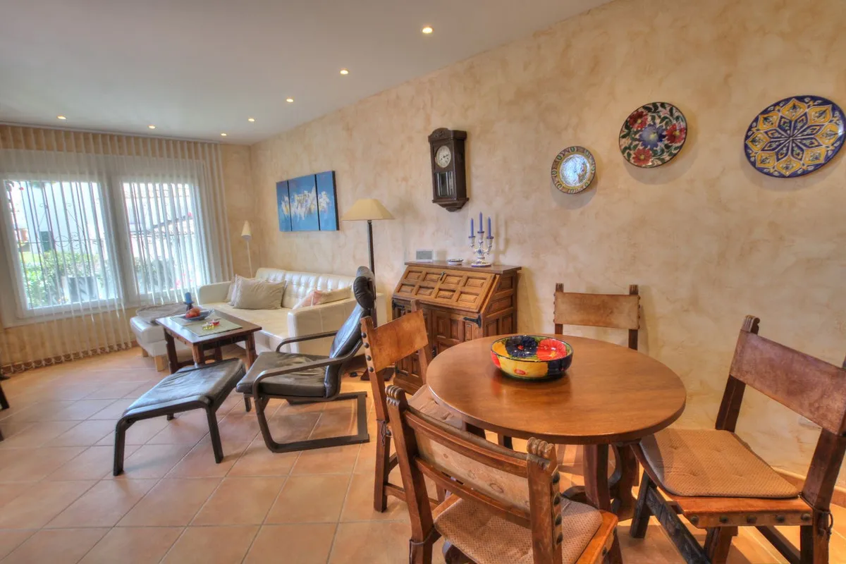 ec1bd455-041c-48db-9c6c-1948a7671b9b