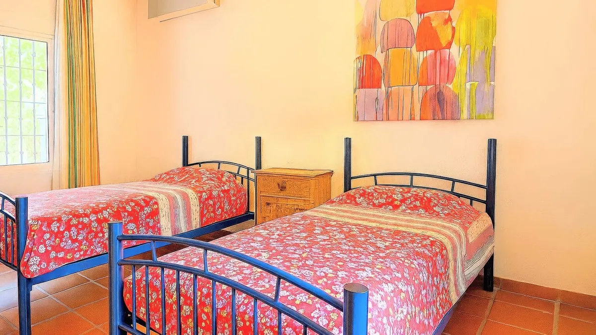 8d2ad85b-804d-46b4-b94a-be71a9d502ed