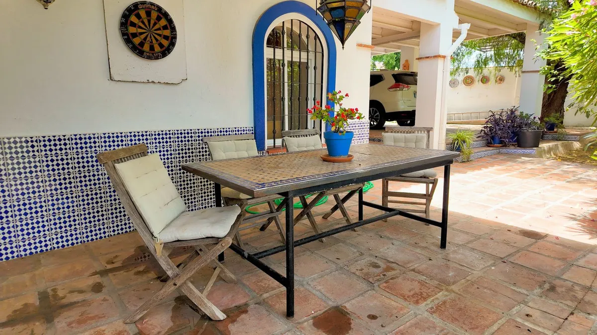 ee6f7b09-6bb5-434d-8c6e-14f237f2826c