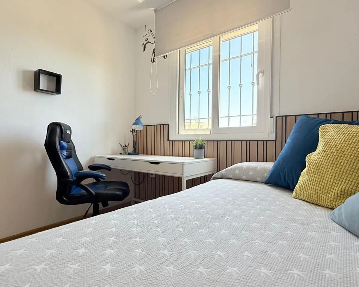 065fb588-e40d-4e3a-ba77-08893cbd47b9