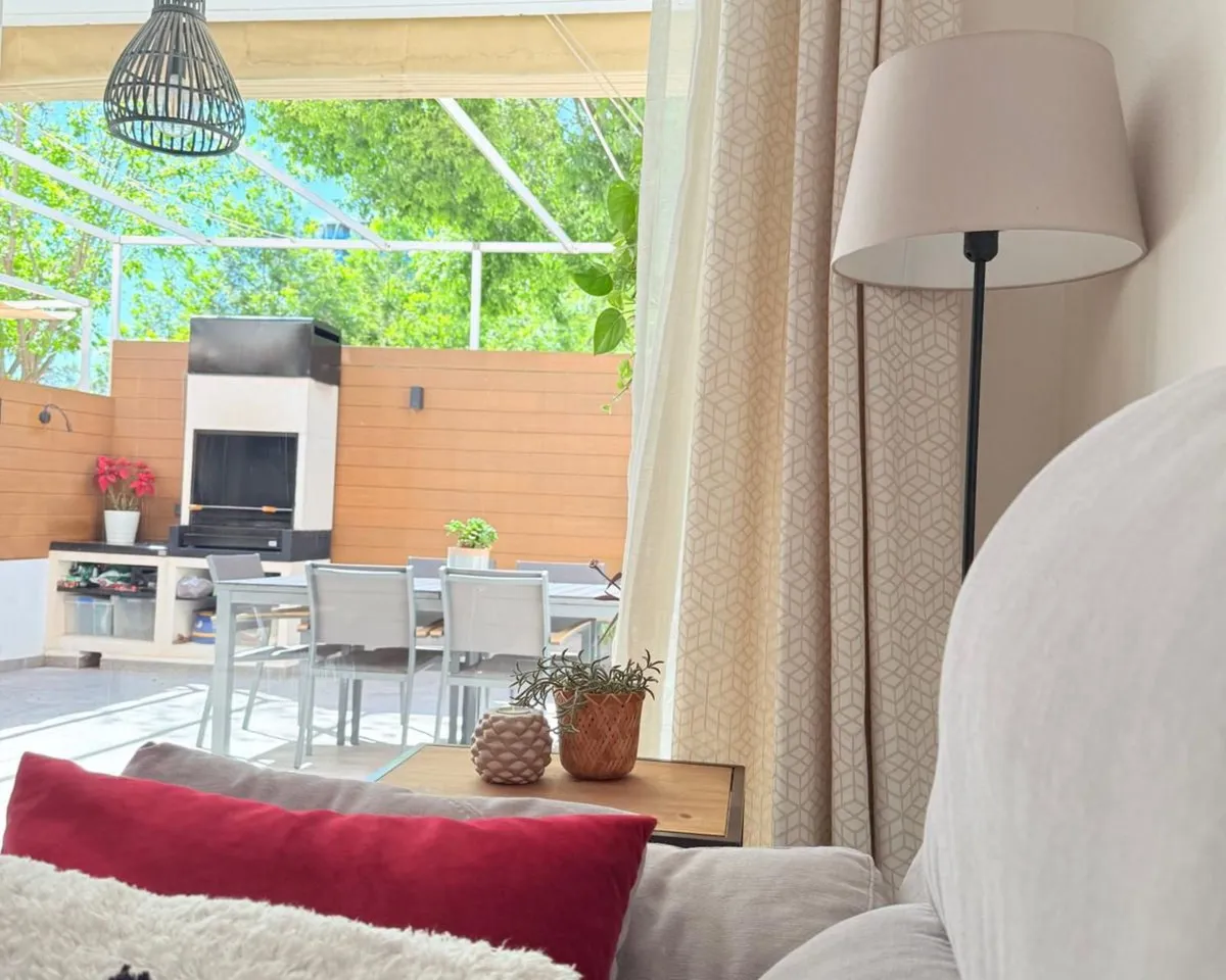 94fdd5a2-b053-46a8-81f4-6e8d09b79edf