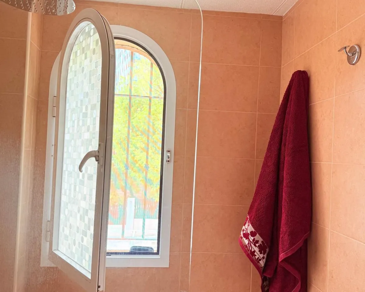 95330a9a-b240-4aff-a740-75f2c46a5be5