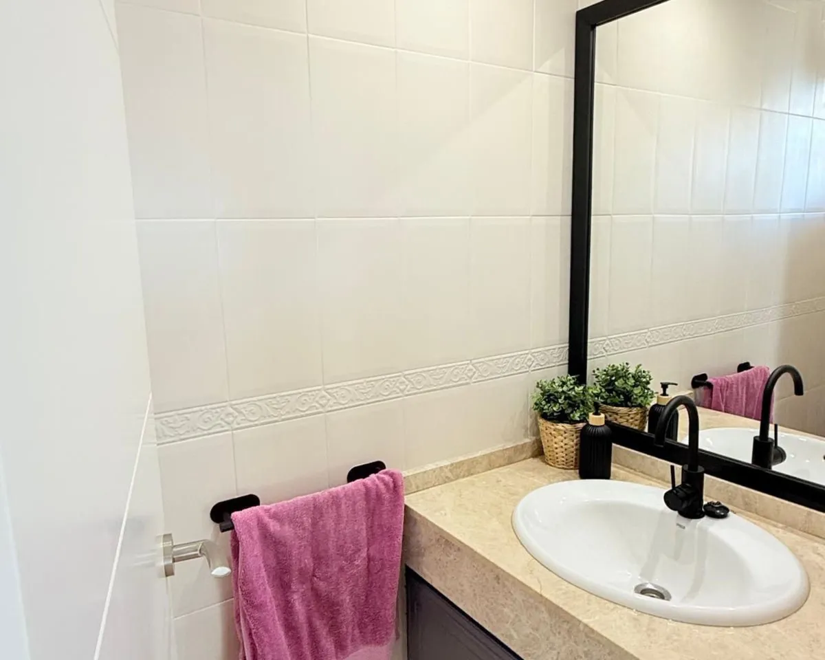 aabe81e3-98ab-4b20-9309-7c24f6d9c874