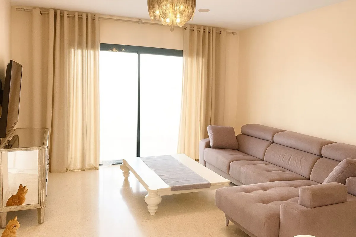 1a8f7f9f-e5f4-46bf-af22-82ae10dabd22