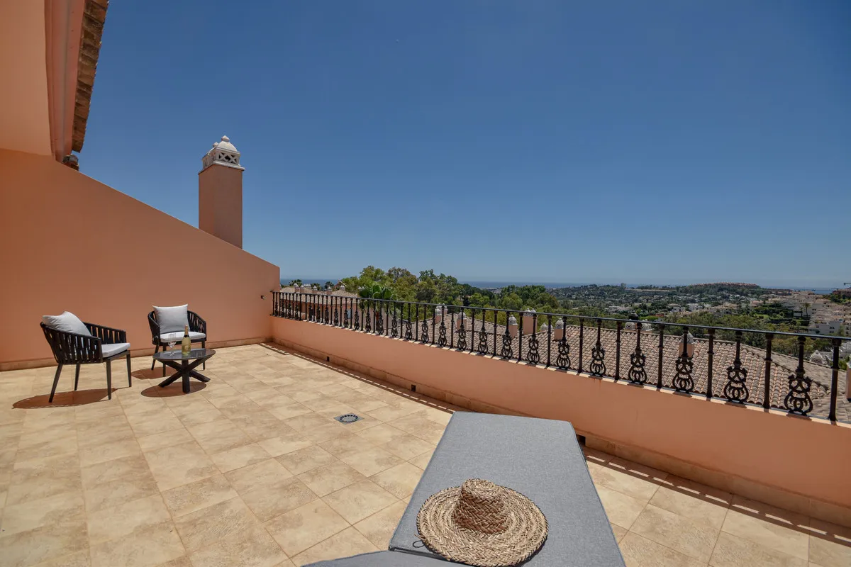 6e991e5e-f6f9-444a-83e4-c35f5ea58a86