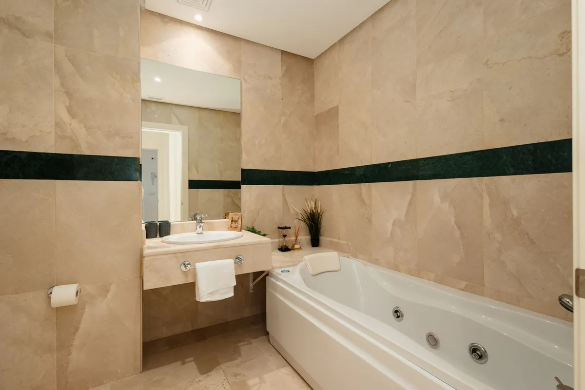 72abba28-6eaa-4555-be9e-0bfe5d39f10f