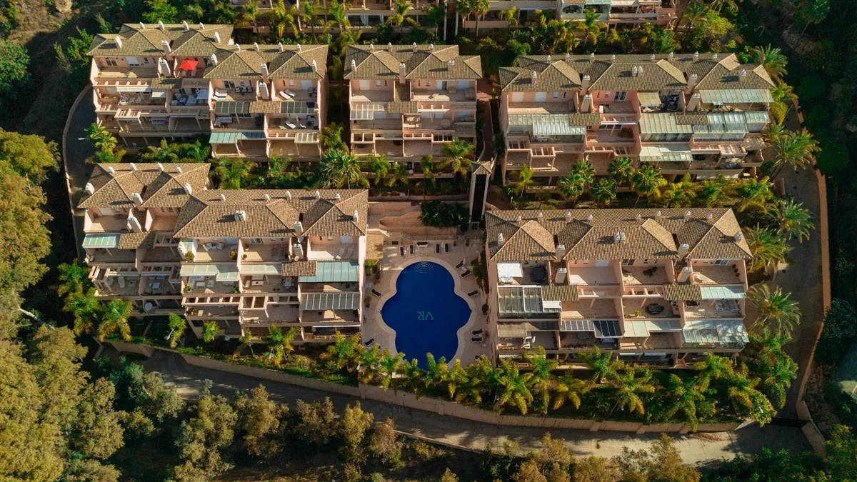 a85289cd-fa64-48c6-afa6-afb979c6f8de