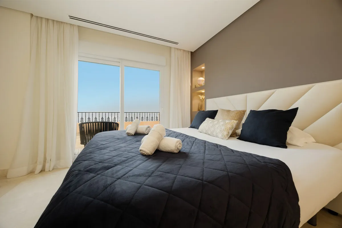 b0366b2f-7742-446e-978f-4ec2d025c29d