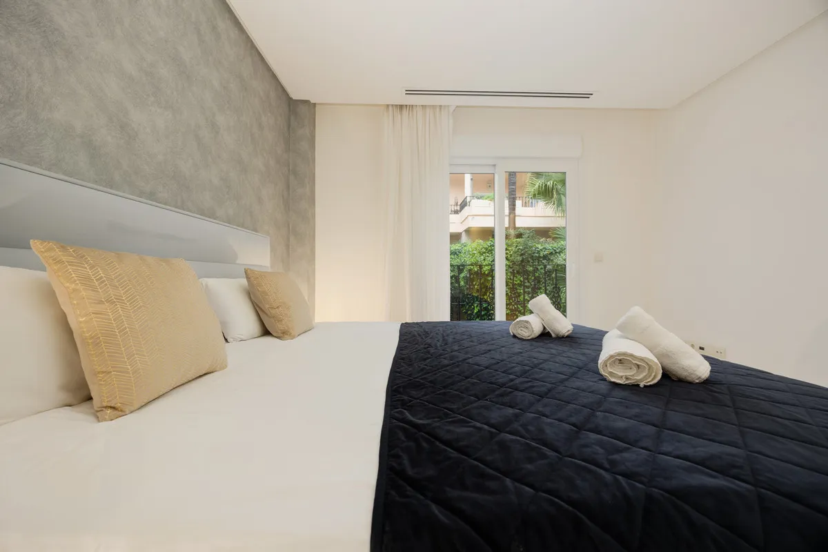 c36ee3b4-44f0-4b28-87b2-6fccb53d7741