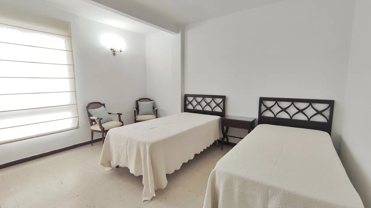 f5d7bd23-b109-4d56-9fc7-4fe728dafd1d