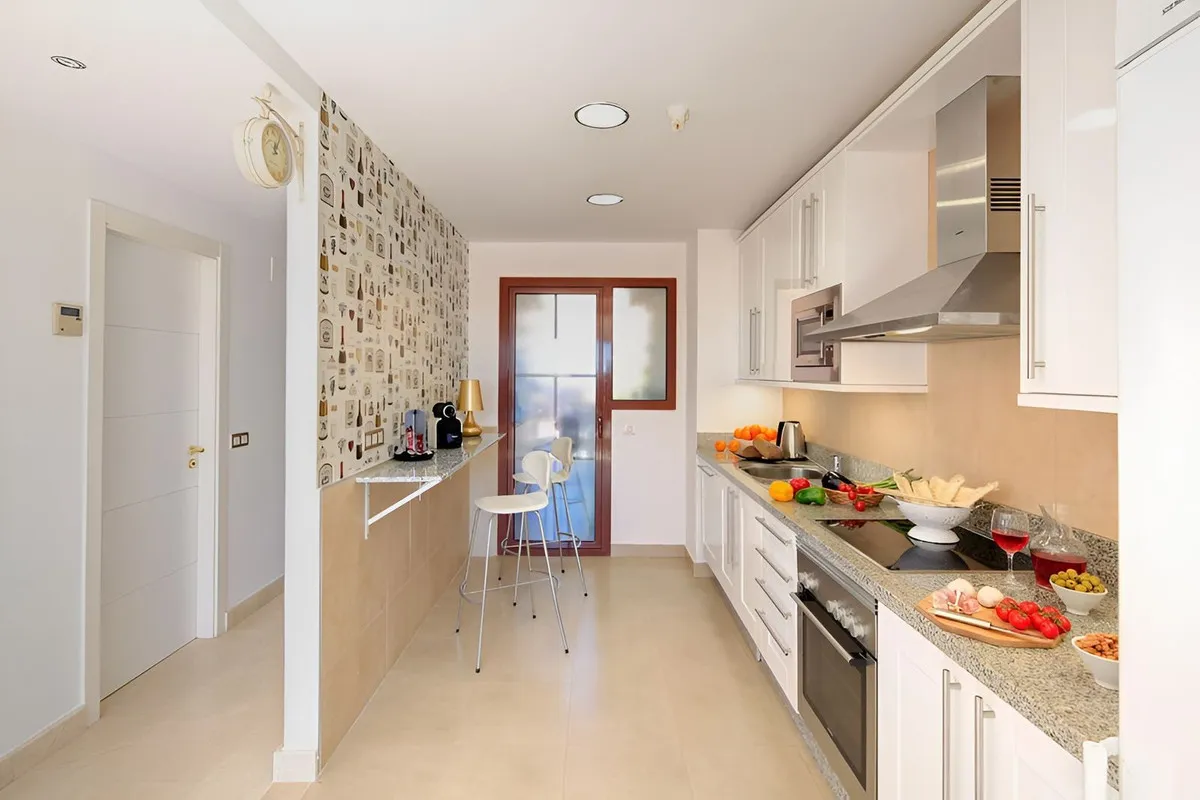 4b0e3e2e-f138-4855-94d4-e4fa936961c0