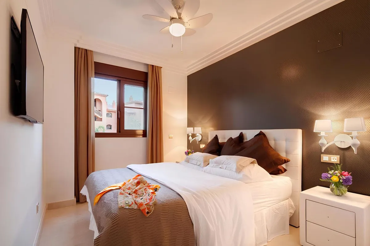 5d256eae-0b74-48a6-9e9e-8cff3f8108b3