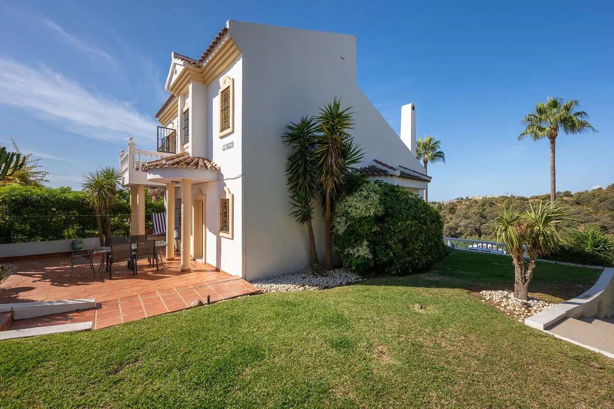 a3aaca46-e421-4d3b-9aec-35e5e5618532