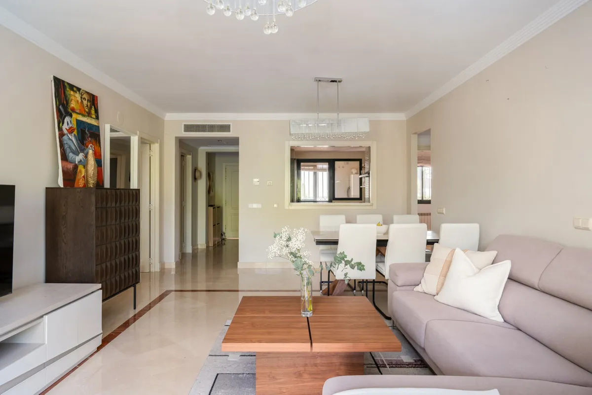 df8b6d15-78c8-4aeb-85d1-458f8029ba22