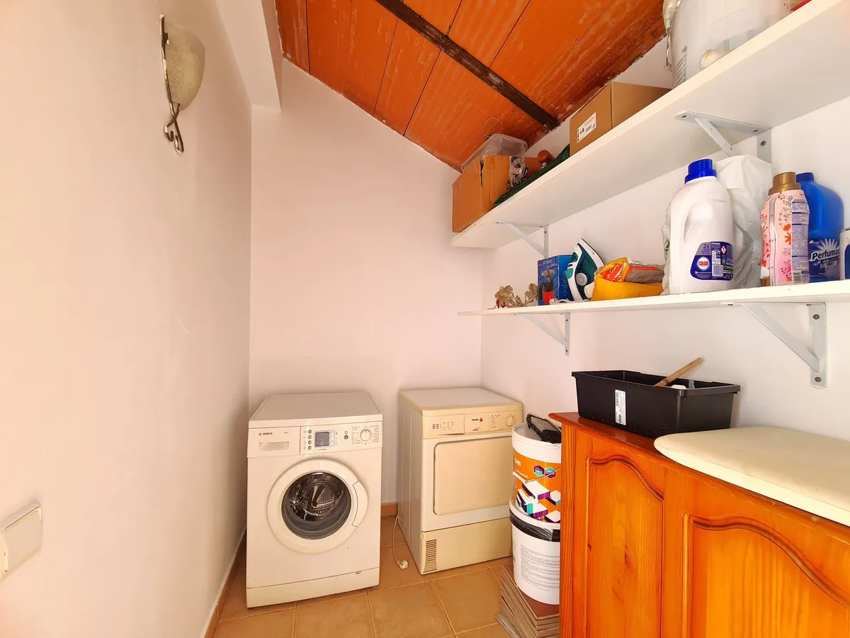 48db3ebe-efc6-4909-892c-4f413f52c627