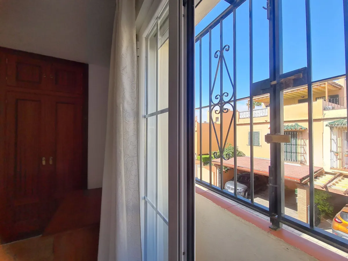 e14961be-f479-4aab-98c8-077c7b608950