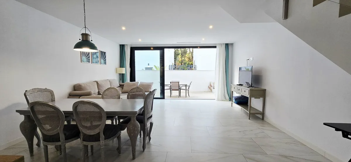 70b67551-c150-4a09-a2db-9d75a6c28a79