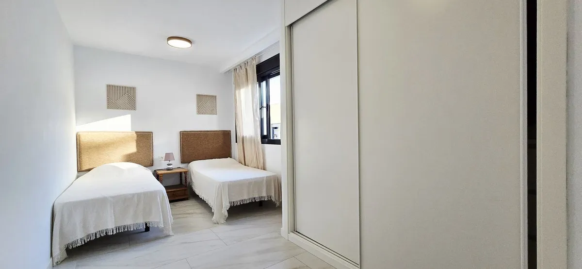 ef0fa141-463e-4636-a04e-042547fee8b8