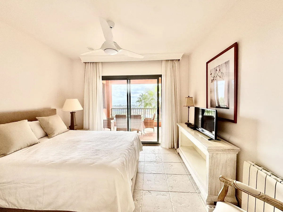 2981e85f-b4aa-4e44-b275-fd995111d64c